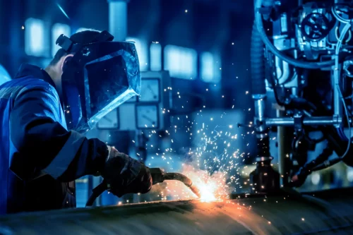 O custo oculto na sua linha de produção: Como apropriar o valor real da mão de obra